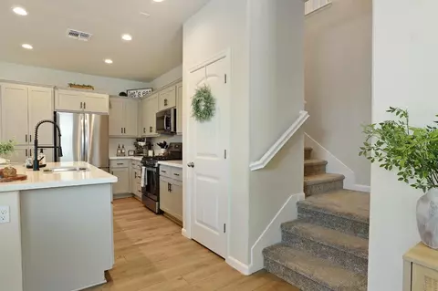 3921 Dedication Dr, Turlock, CA 95382 photo 18