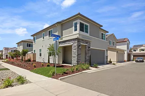 3921 Dedication Dr, Turlock, CA 95382 photo 2