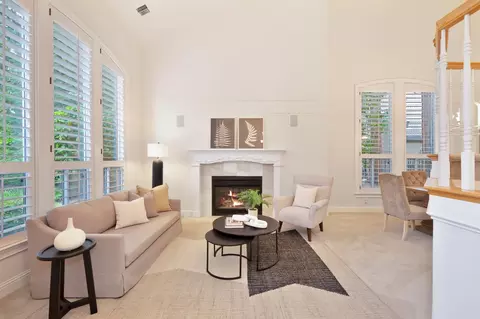 Living - 4541 Mountaingate, Rocklin, CA 95765 photo 2 of 7
