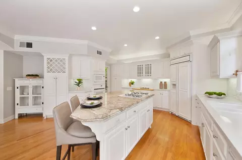 Kitchen - 4541 Mountaingate, Rocklin, CA 95765 photo 6 of 10