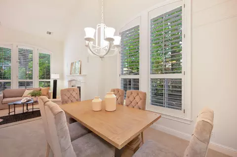 Dining - 4541 Mountaingate, Rocklin, CA 95765 photo 4 of 5