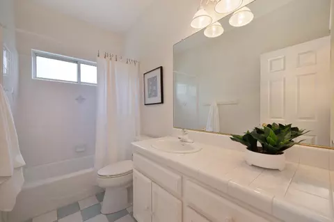 Bath - 4541 Mountaingate, Rocklin, CA 95765 photo 1 of 7