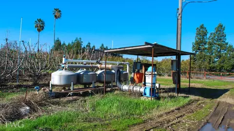 11850 E Live Oak Rd, Lodi, CA 95240 photo 14