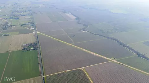 11850 E Live Oak Rd, Lodi, CA 95240