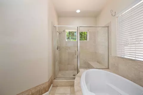 Bath - 11569 Ball Rd, Grass Valley, CA 95949 photo 5 of 7