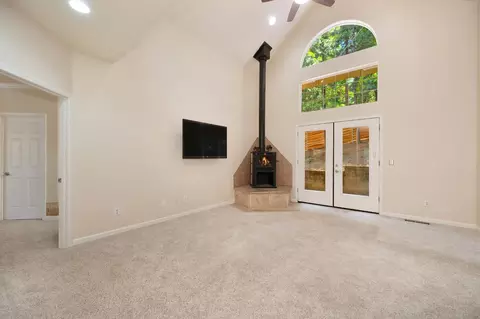 Living - 11569 Ball Rd, Grass Valley, CA 95949 photo 9 of 9