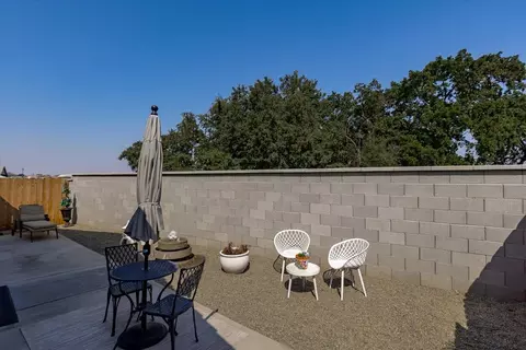 Exterior - 1639 Carson River Loop, Lincoln, CA 95648 photo 5 of 12