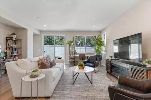 Living - 1639 Carson River Loop, Lincoln, CA 95648 photo 3 of 5