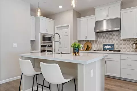 Kitchen - 1639 Carson River Loop, Lincoln, CA 95648 photo 3 of 5