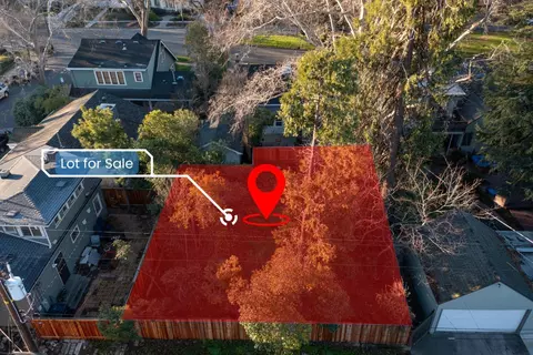 4327 T Street Aly, Sacramento, CA 95820