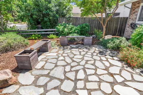 1715 Myrtle Pl, Davis, CA 95618 photo 4
