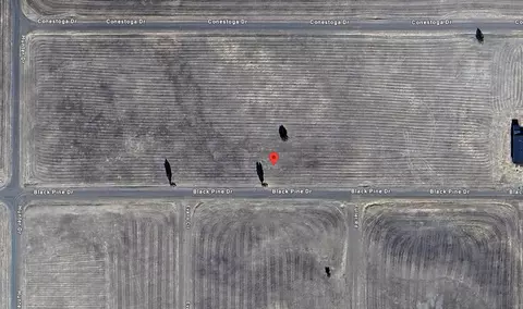 200 Black Pine Dr, Alturas, CA 96101