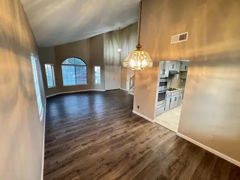 2232 NE Manitoba Ct, Modesto, CA 95356 photo 5