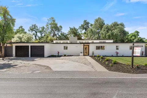 2124 Scenic Dr, Modesto, CA 95355 photo 2