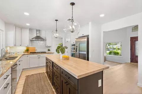 Kitchen - 1736 Park Place Dr, Carmichael, CA 95608 photo 2 of 5