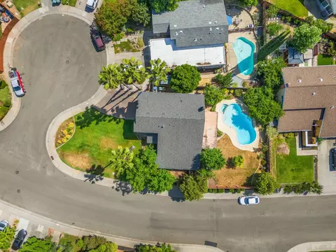 View/Area - 1736 Park Place Dr, Carmichael, CA 95608 photo 3 of 6