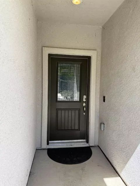 Entry Way - 3751 De Soto Way, Merced, CA 95340 photo 14 of 15