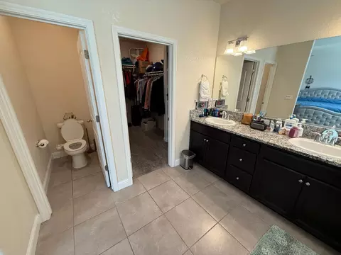 Bath - 3751 De Soto Way, Merced, CA 95340 photo 4 of 10