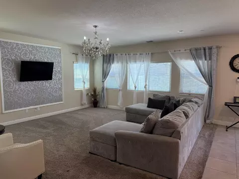 Living - 3751 De Soto Way, Merced, CA 95340 photo 3 of 11
