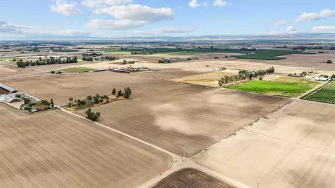21536 August Ave, Hilmar, CA 95324 photo 13