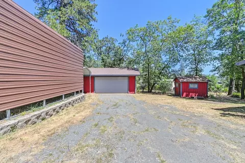 Exterior - 17870 Orchard Pl, Applegate, CA 95703 photo 18 of 28