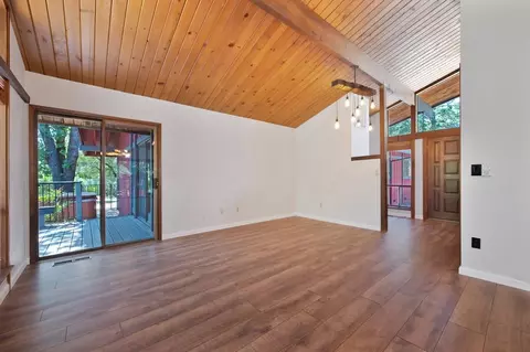 Living - 17870 Orchard Pl, Applegate, CA 95703 photo 3 of 10