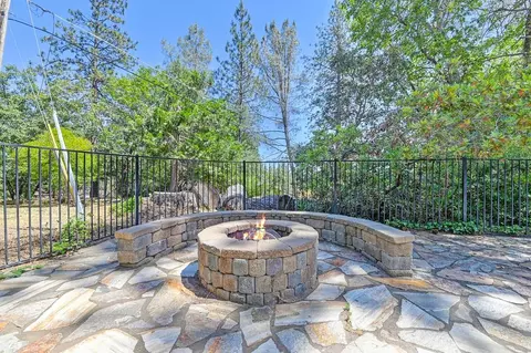 Exterior - 17870 Orchard Pl, Applegate, CA 95703 photo 13 of 28
