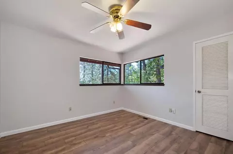 Bedroom - 17870 Orchard Pl, Applegate, CA 95703 photo 4 of 5