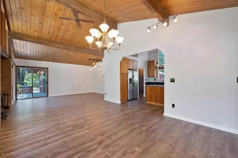 Living - 17870 Orchard Pl, Applegate, CA 95703 photo 2 of 10