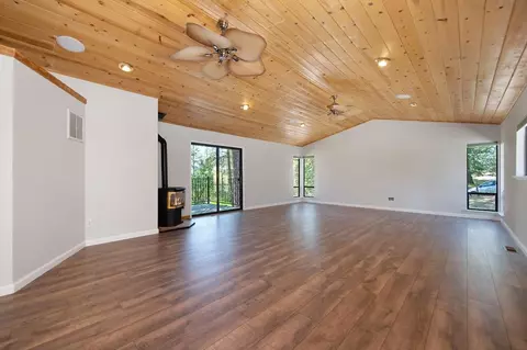 Living - 17870 Orchard Pl, Applegate, CA 95703 photo 8 of 10