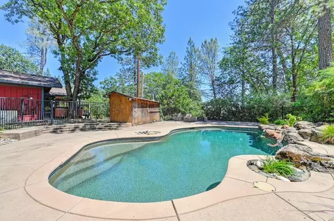 Exterior - 17870 Orchard Pl, Applegate, CA 95703 photo 10 of 28