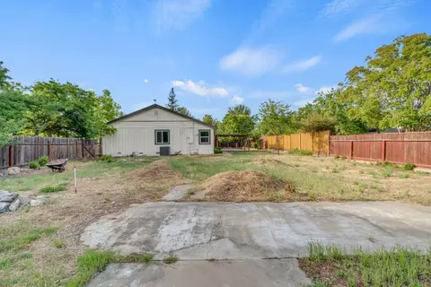 Exterior - 3000 Mission Ave, Carmichael, CA 95608 photo 13 of 14