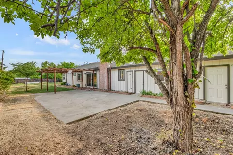 Exterior - 3000 Mission Ave, Carmichael, CA 95608 photo 10 of 14
