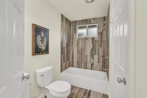 Bath - 3000 Mission Ave, Carmichael, CA 95608 photo 2 of 2