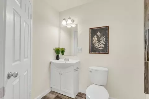 Bath - 3000 Mission Ave, Carmichael, CA 95608 photo 1 of 2