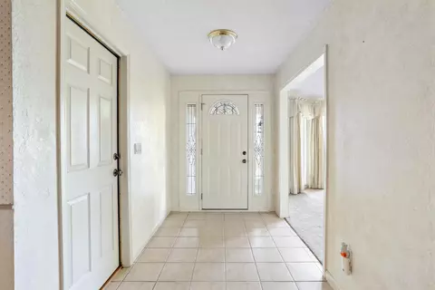 678 Emerald Pl, Manteca, CA 95336 photo 6