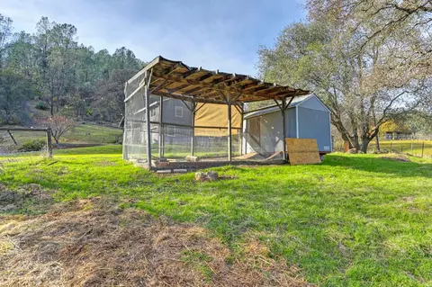 Exterior - 1930 Indian Rock Rd, Cool, CA 95614 photo 32 of 56