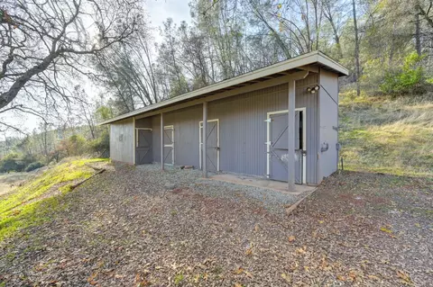 Exterior - 1930 Indian Rock Rd, Cool, CA 95614 photo 22 of 56