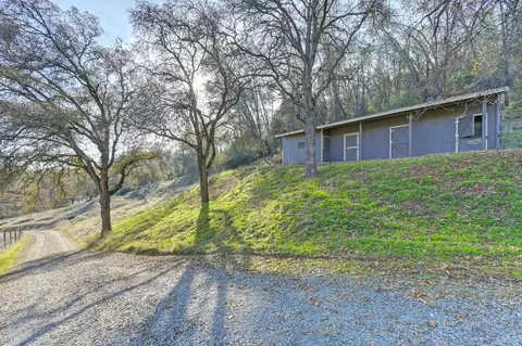 Exterior - 1930 Indian Rock Rd, Cool, CA 95614 photo 27 of 56