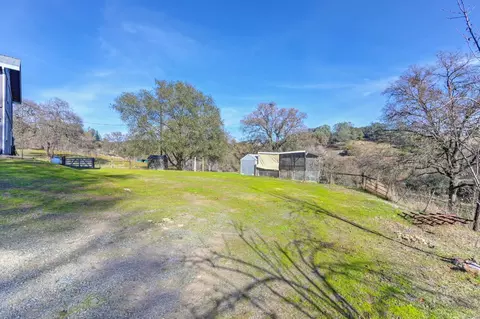 Exterior - 1930 Indian Rock Rd, Cool, CA 95614 photo 30 of 56