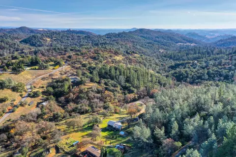 View/Area - 1930 Indian Rock Rd, Cool, CA 95614 photo 6 of 12