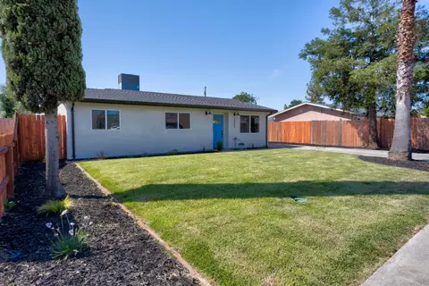 2068 E 9th St, Stockton, CA 95206 photo 1