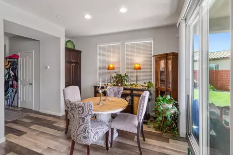Dining - 4373 Strathmore, Merced, CA 95348 photo 1 of 1