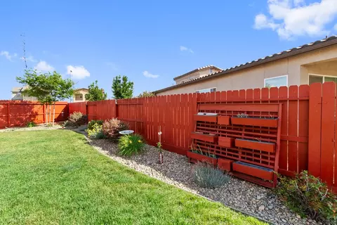 Exterior - 4373 Strathmore, Merced, CA 95348 photo 21 of 25