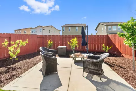 Exterior - 4373 Strathmore, Merced, CA 95348 photo 17 of 25