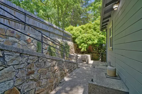 Exterior - 954 Garden Loop, Placerville, CA 95667 photo 7 of 28
