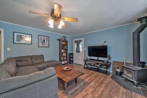 Living - 954 Garden Loop, Placerville, CA 95667 photo 1 of 4