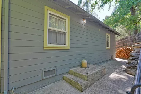 Exterior - 954 Garden Loop, Placerville, CA 95667 photo 8 of 28