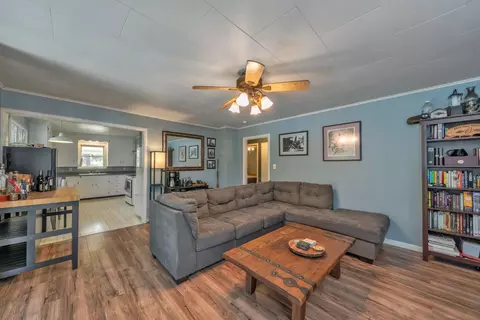 Living - 954 Garden Loop, Placerville, CA 95667 photo 4 of 4