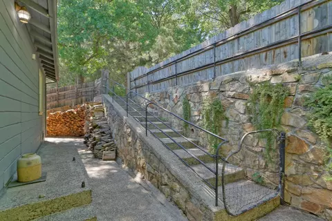 Exterior - 954 Garden Loop, Placerville, CA 95667 photo 6 of 28